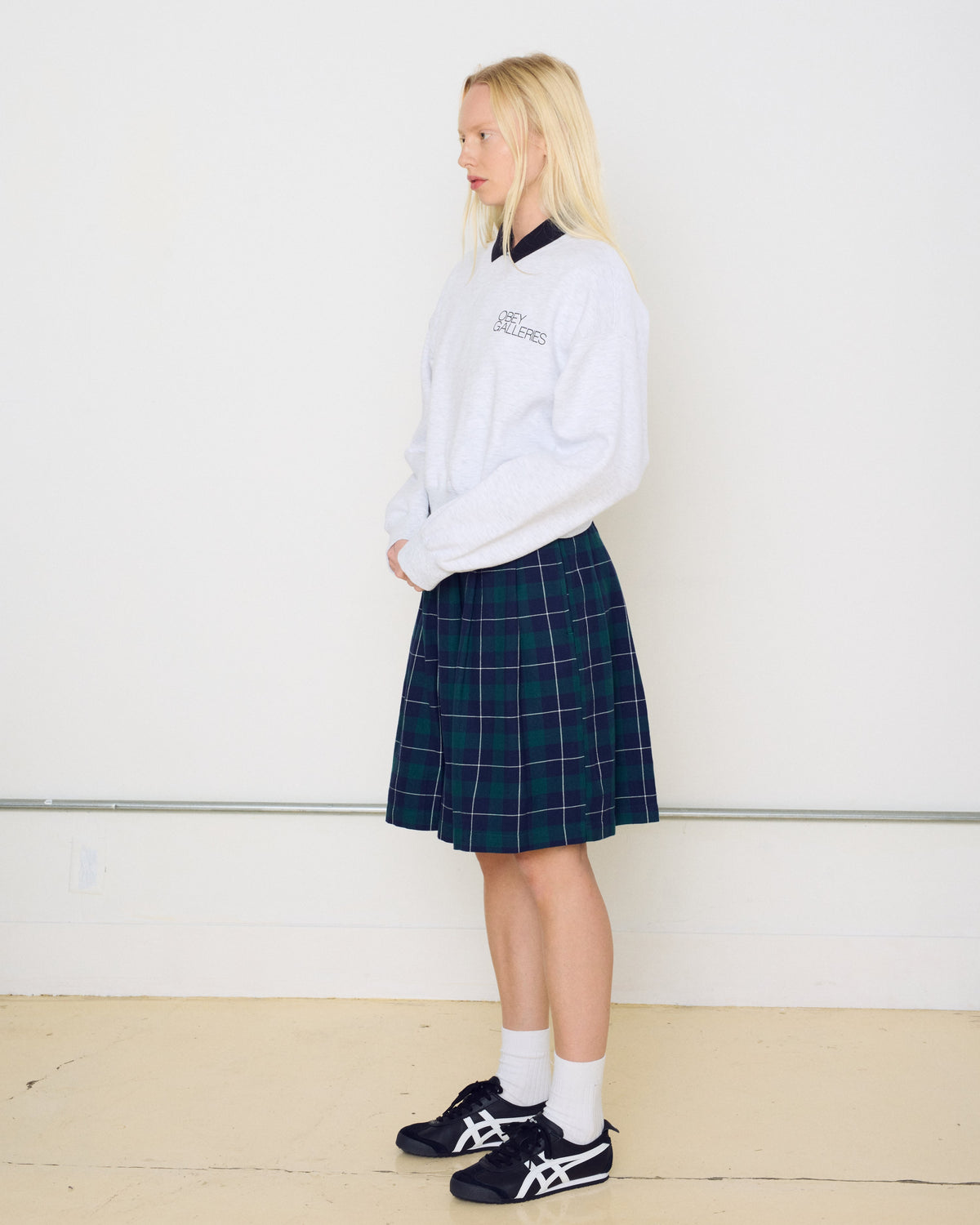 GALLERIES CROPPED CREWNECK - Image 6